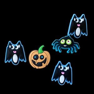 🆕Halloween Jibbitz Shoe/Bracelet Charms (5) 🦇 🎃 🕷️